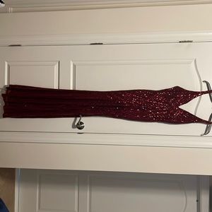 Small burgundy Fashion Nova dress